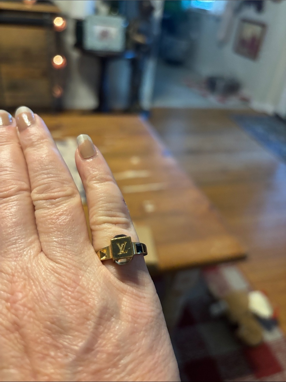 Louis Vuitton Gold Gamble Ring with Logo & Stone Accents Size 6.75 - Picture 6 of 7